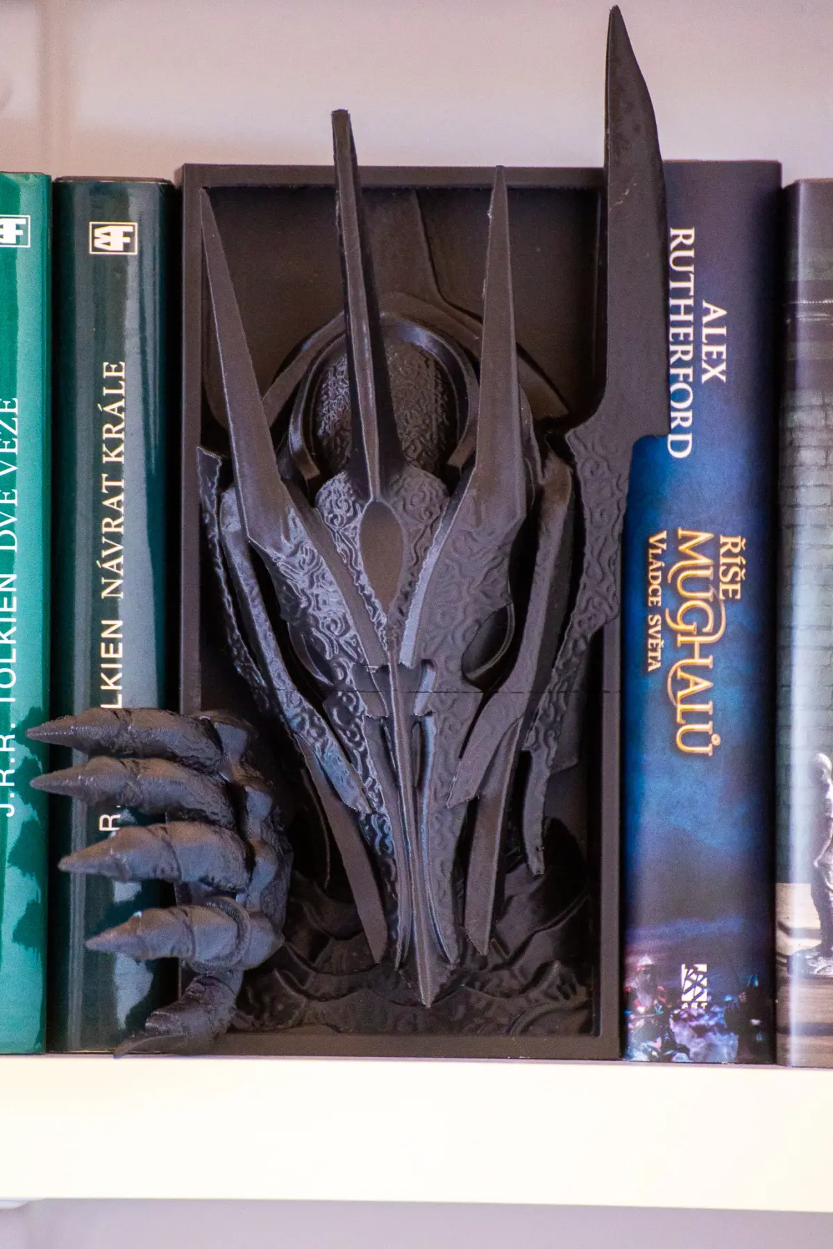 knizni-zarazka-sauron