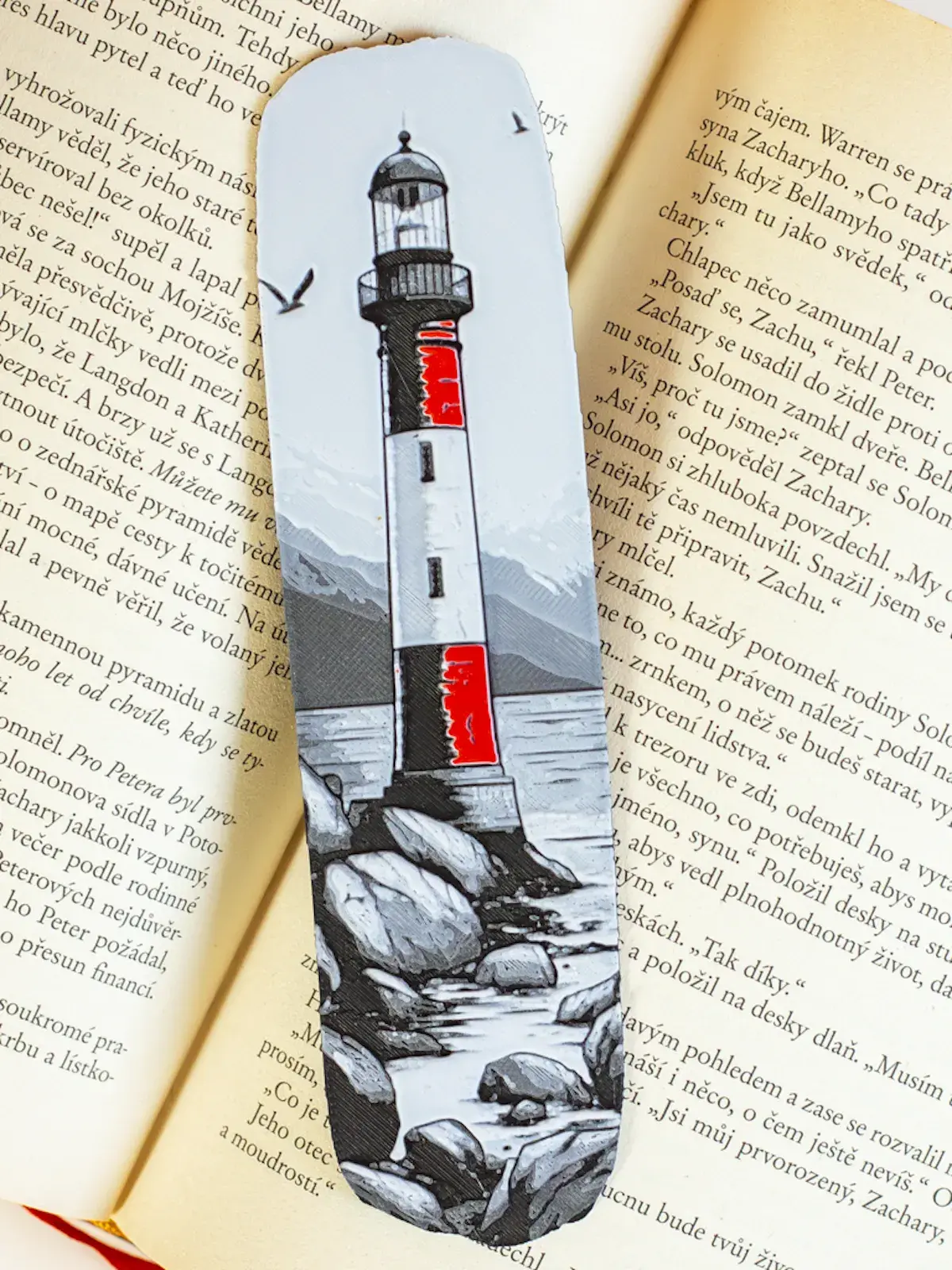 zalozka-majak-u-more_2